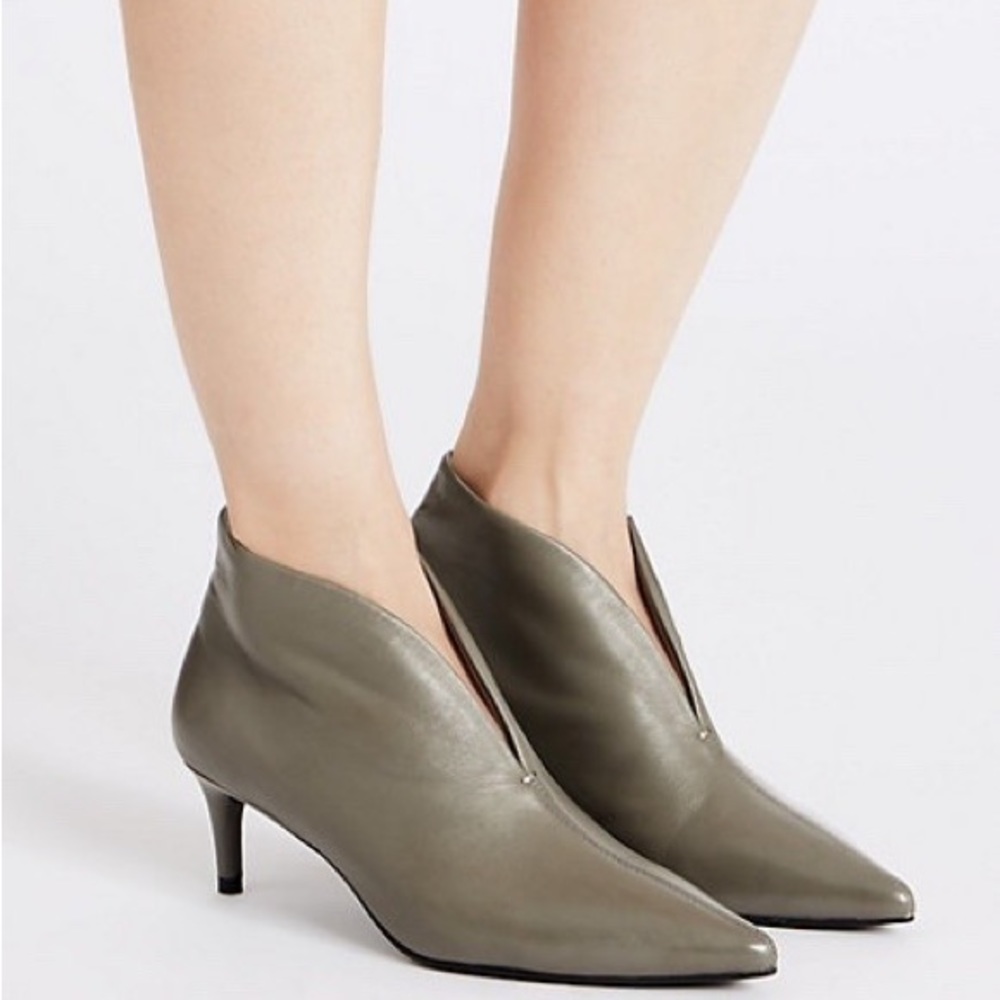 M&S Collection NWOB! Grey Leather Kitten Heel Shoe Boots Size 7.5